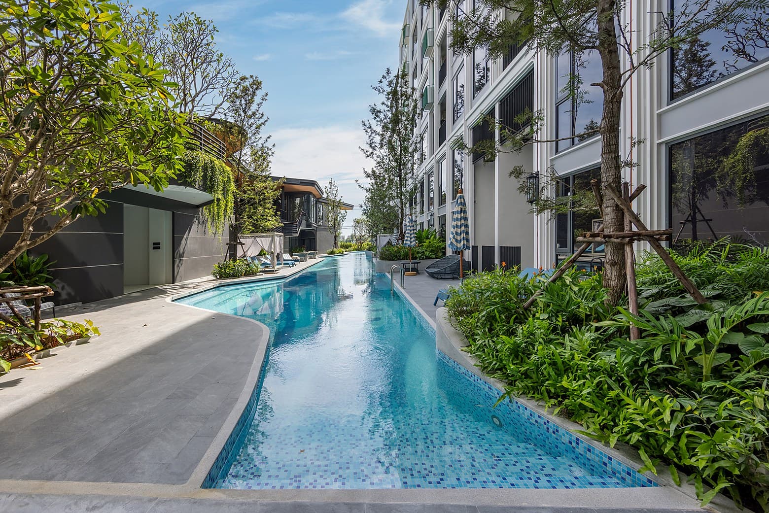 Bellevue Lagoon Studio