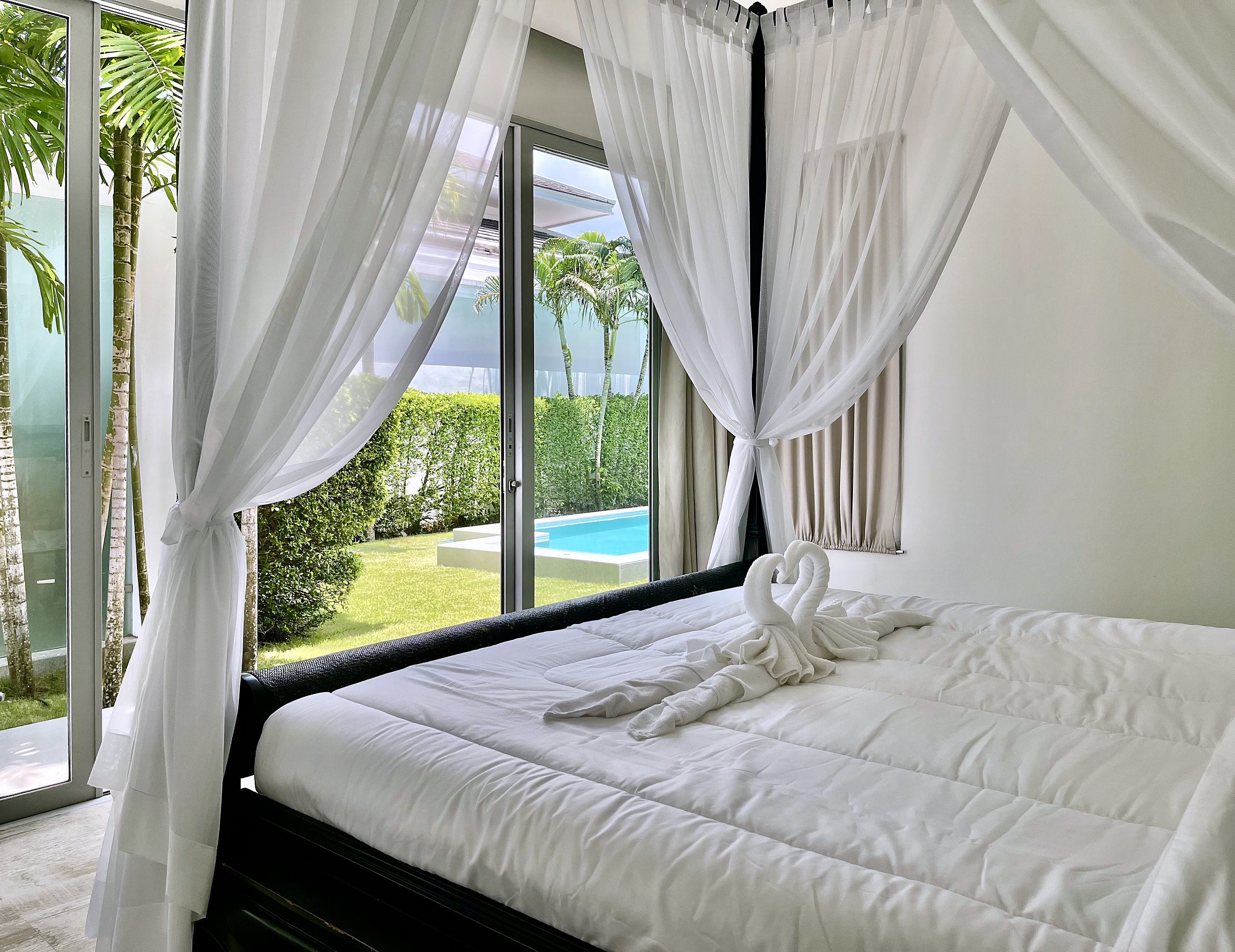 Ivory Pool Villa — фото 17