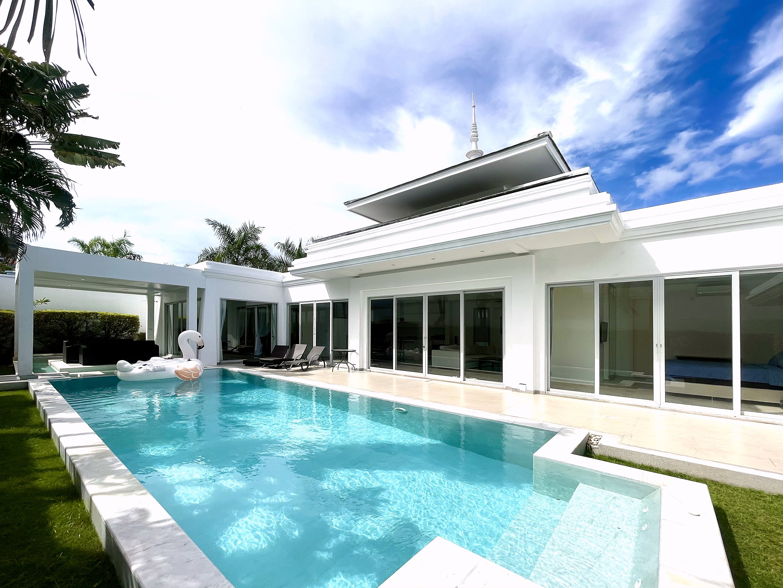 Ivory Pool Villa — фото 2